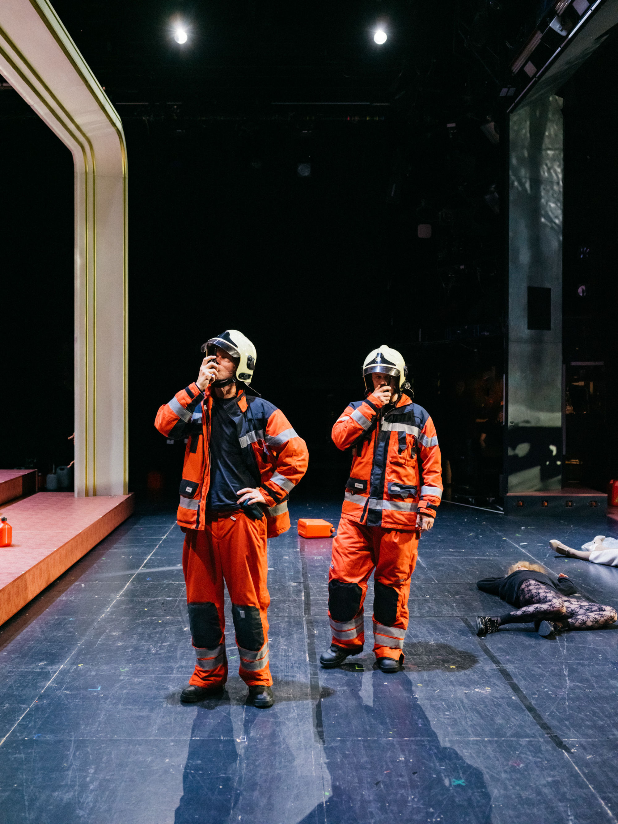 Biedermann Und Die Brandstifter Aktueller Bezug Biedermann und die Brandstifter - Schauspielhaus Zürich